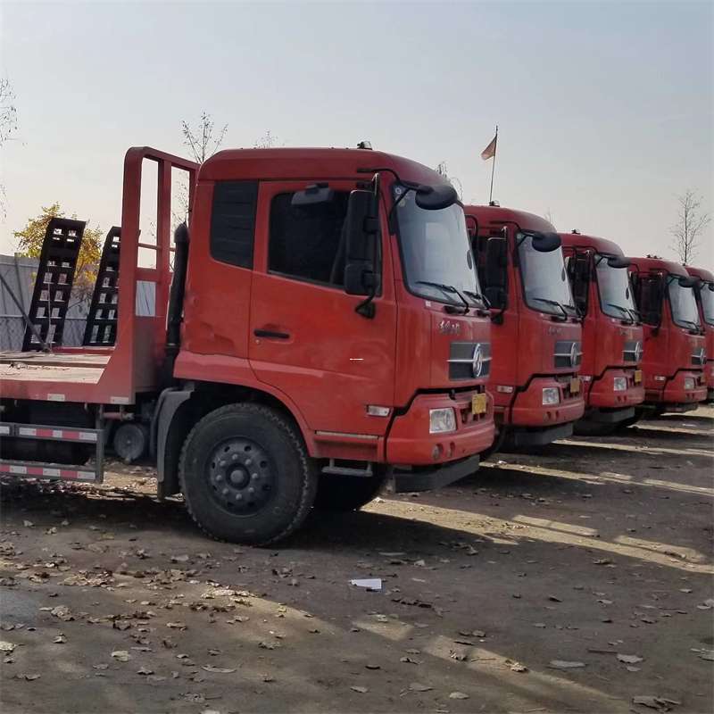 宜良县巴楚县：物流专线的高效货运之旅